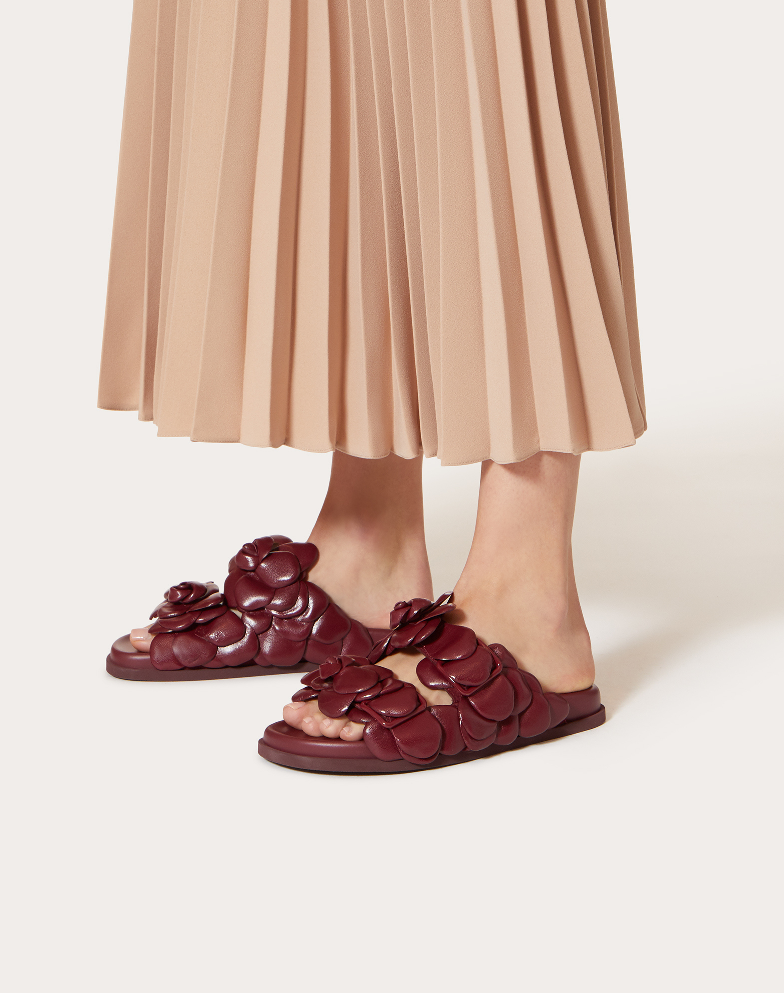 Valentino华伦天奴女士红色Valentino Garavani Atelier Shoes 03 Rose