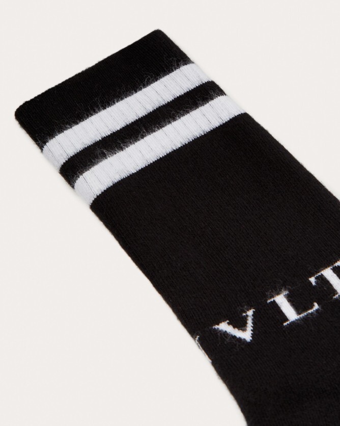 2% 弹性纤维- 意大利制造收起valentino包装所有订单尊享品牌标志性