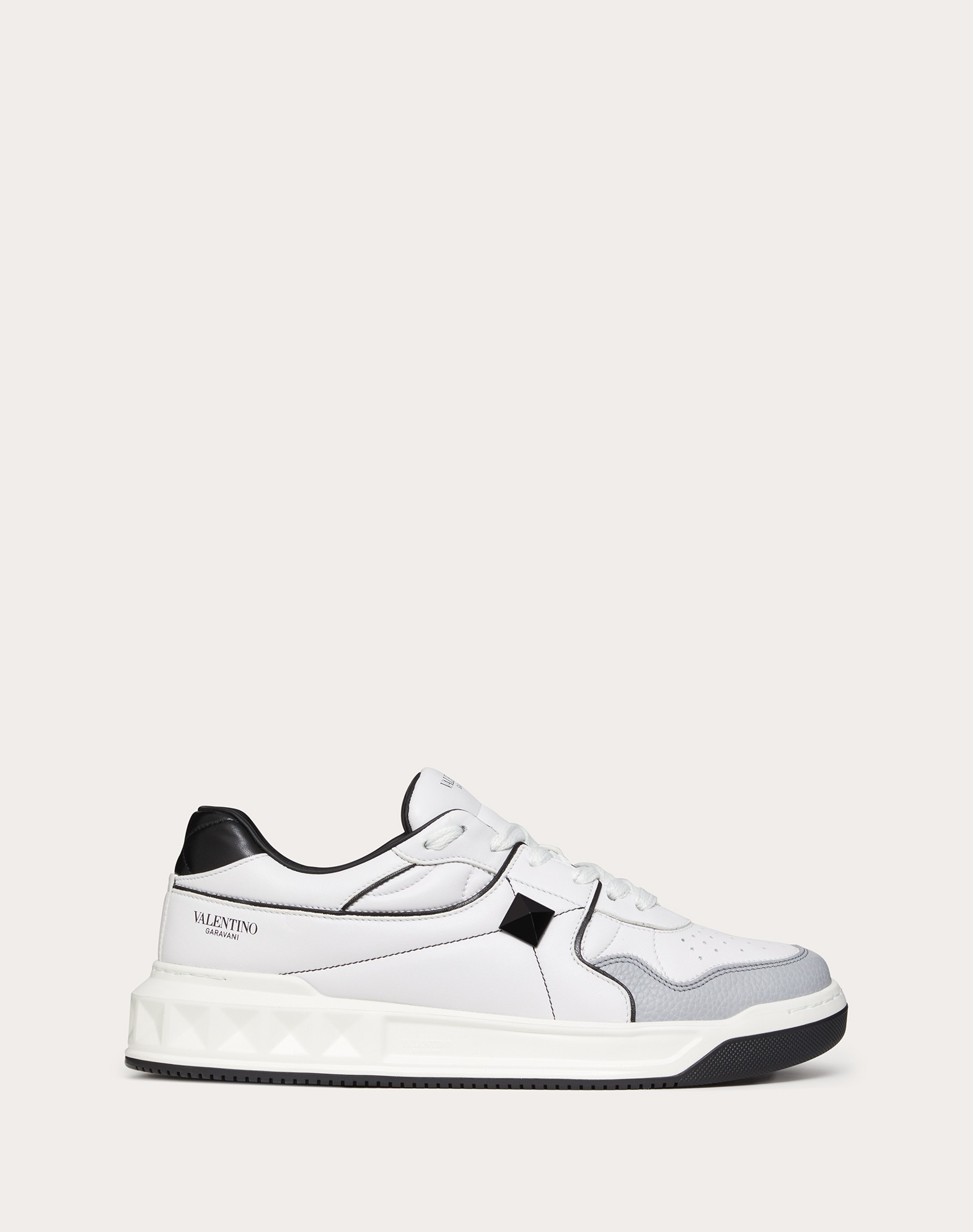 スニーカー VALENTINO SNEAKER (ZY2S0E71NWN 0N2) Valentino Garavani Sneakers for Women SS25 | GIGLIO.COM