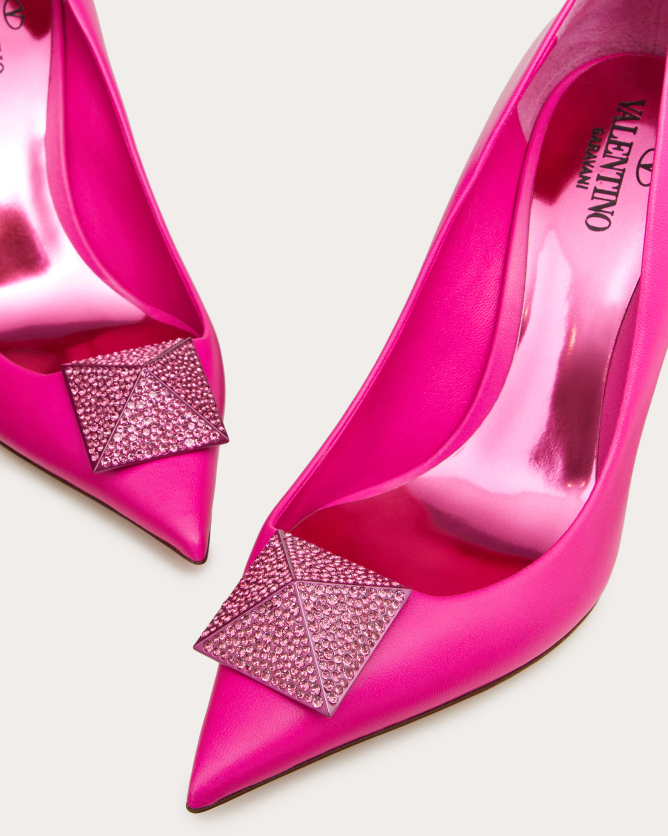 one stud仿水晶装饰高跟鞋(鞋跟高10厘米)