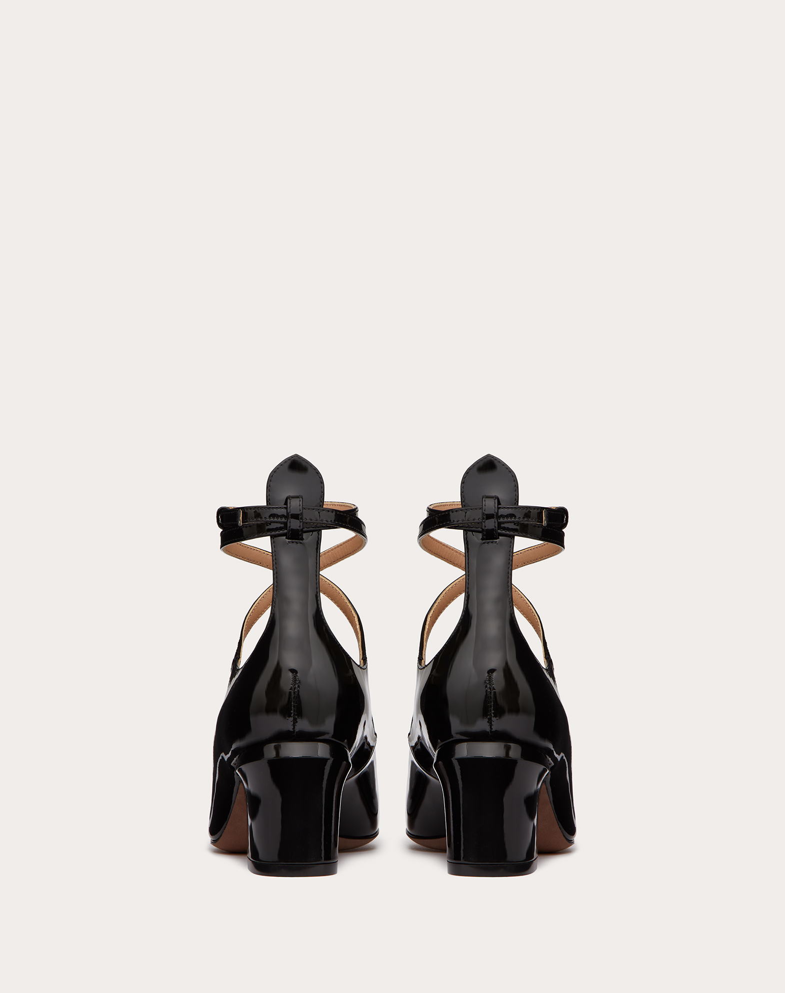 Valentino华伦天奴女士黑色TAN-GO漆皮高跟鞋（鞋跟高7厘米 