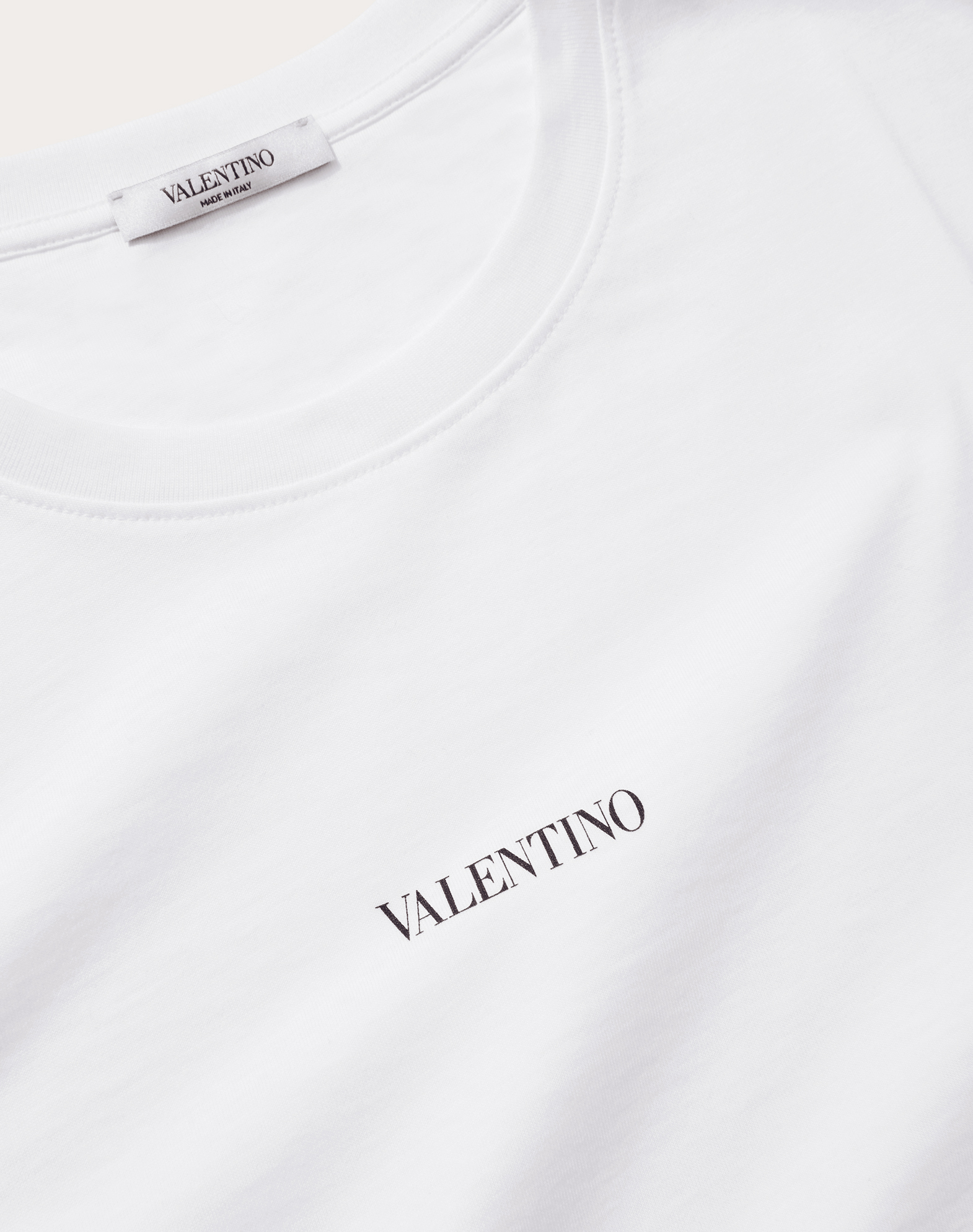 Valentino华伦天奴男士白色VALENTINO 印纹T恤|Valentino华伦天奴中国官网