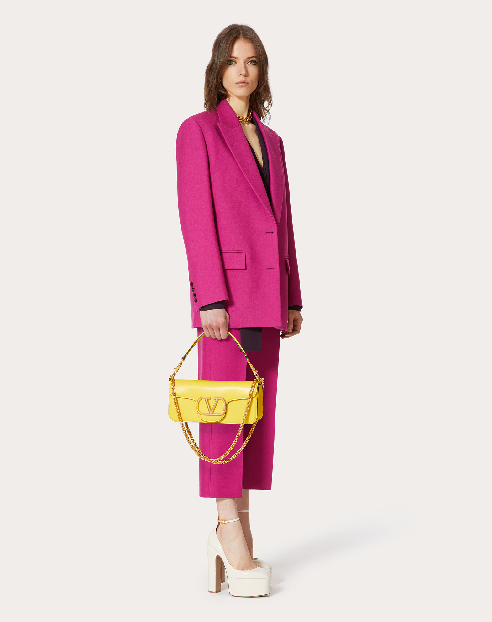 valentino garavani loco華倫天奴隶の小さな牛革手袋 - メルカリ