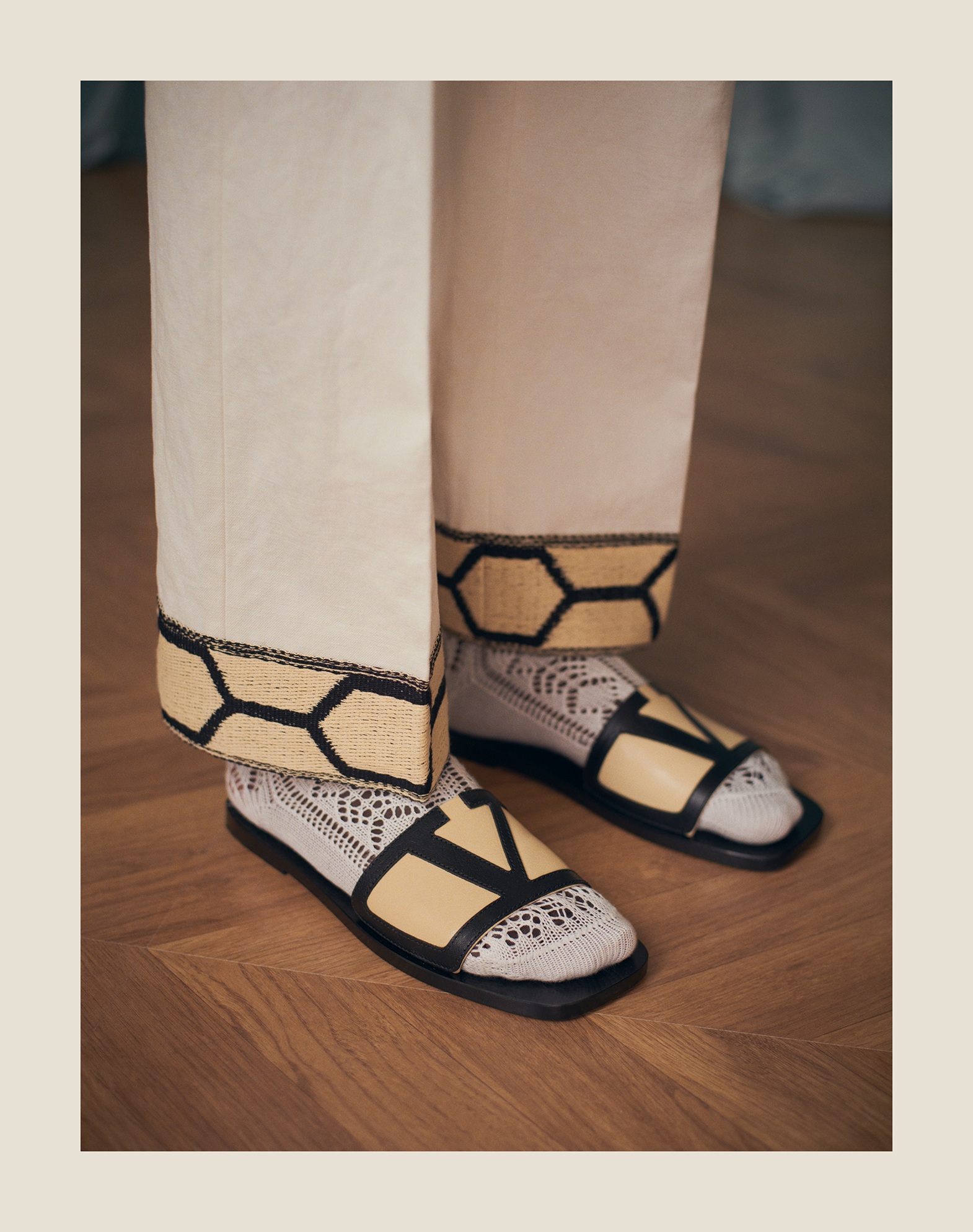 国内送/送関込【ValentinoGaravani】 Viva Superstar サンダル Viva Superstar sandals | Valentino | OTTODISANPIETRO