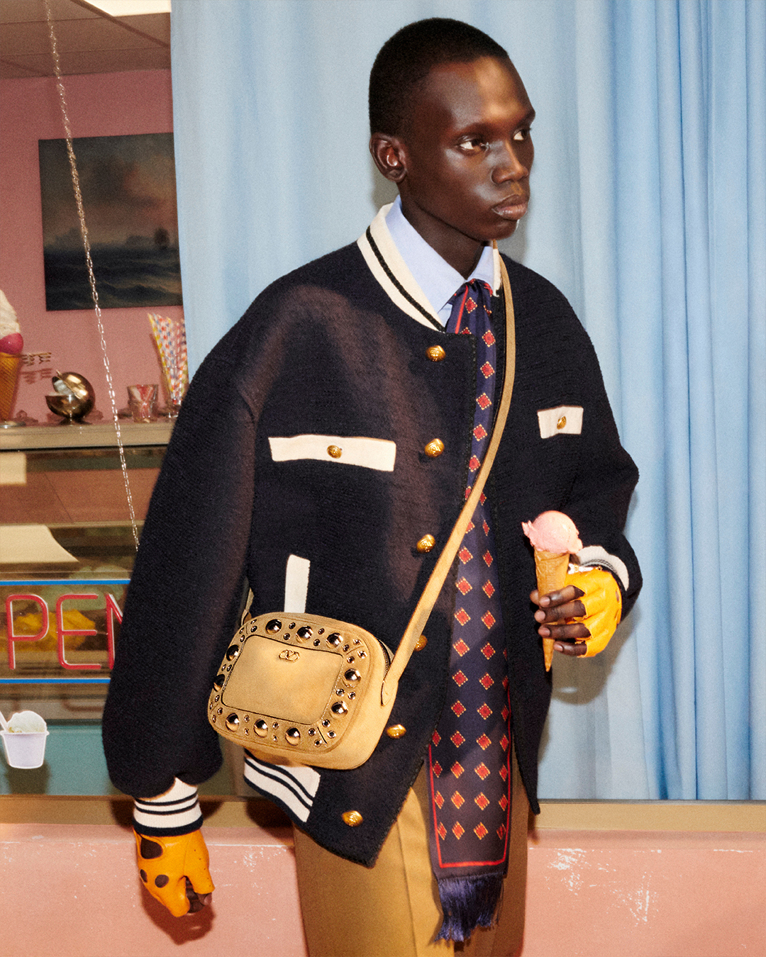 【安心の関税送料込＆国内追跡発送】25SS新作 VIP価格 VALENTINO Valentino华伦天奴线上精品店| Valentino华伦天奴官方网站